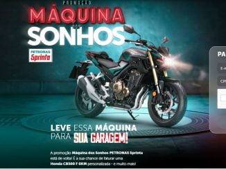 Anúncio da promoção "Máquina dos Sonhos" da Petronas Sprinta, com uma foto de uma Honda CB500F personalizada e um formulário de inscrição. O texto convida o público a participar da promoção para ter a chance de ganhar a moto e outros prêmios.