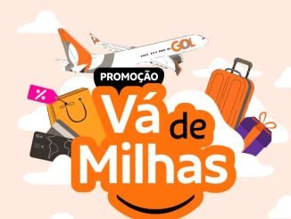 Anúncio da promoção "Vá de Milhas" da GOL e Smiles, com um avião voando e malas, sacolas e presentes flutuando ao redor. O texto principal anuncia "10 milhões de milhas + muitos prêmios" e convida o público a participar.