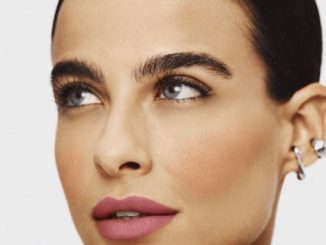 Foto da campanha de Amostra Grátis Mini Lápis de Olhos Preto QDB Quem Disse Berenice.