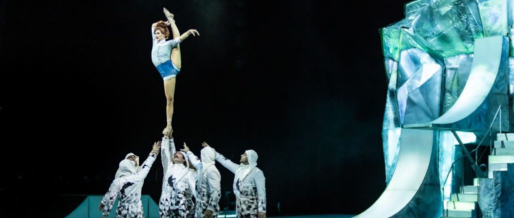 Promoção Viva o Espetáculo "Cirque du Soleil" com o Seguro Celular da Porto Seguro Cartaz da Promoção Viva o Espetáculo "Cirque du Soleil" com o Seguro Celular da Porto Seguro