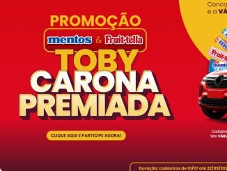 Um carro vermelho Renault Kwid cercado por embalagens de Mentos, Fruittella e Toby. O texto informa sobre a promoção conjunta com a chance de ganhar o carro e vales-presente.