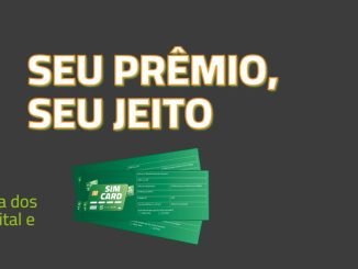 Imagem promocional da RedeSim Materiais de Construção destacando o SimCard. No lado esquerdo, há um cartão verde com o logotipo da RedeSim. Abaixo, o texto diz: "A cada R$ 1.000,00 em compras na loja, você participa dos sorteios que serão realizados digital e físico." No lado direito, a frase "SEU PRÊMIO, SEU JEITO" aparece em letras grandes e amarelas, com uma imagem de vários cartões SimCard empilhados.