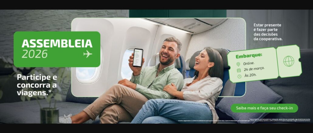 Banner publicitário da Assembleia 2026 com um casal sorridente em poltronas de avião, destacando o sorteio de viagens e informações sobre o evento online.