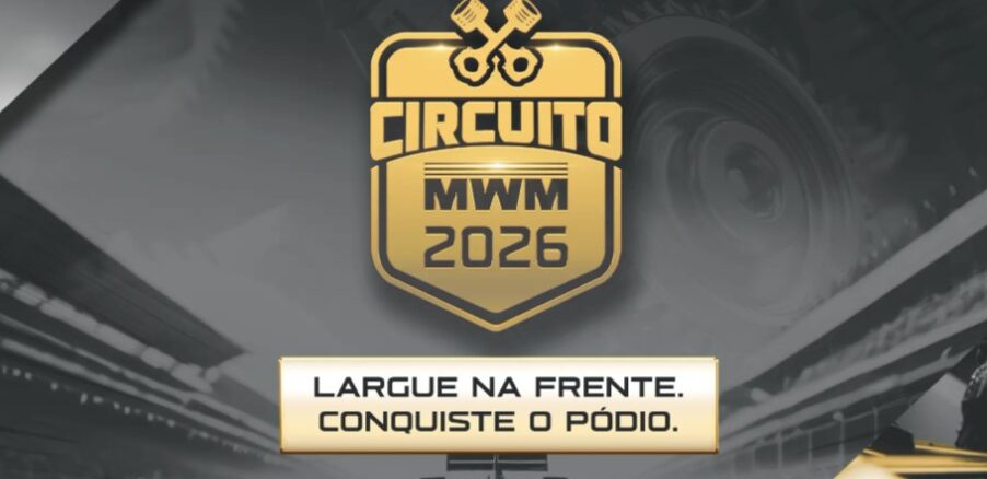Logotipo dourado do Circuito MWM 2026 centralizado sobre fundo em preto e branco com temática de corrida de carros.