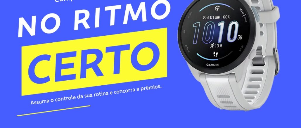 Campanha no Ritmo Certo BB Wellzby Wellhub Anúncio da campanha No Ritmo Certo do Banco do Brasil e Wellz. A imagem apresenta um fundo azul com um relógio inteligente branco em destaque e uma faixa amarela na parte inferior com informações sobre prêmios e um código QR.