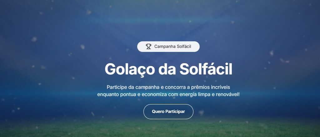 Banner publicitário com o título Golaço da Solfácil sobre um fundo azul que simula um estádio de futebol com gramado verde na base.