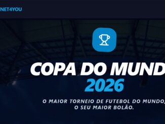 Banner promocional do Bolão NET4YOU com tema da Copa do Mundo 2026, apresentando um ícone de troféu centralizado sobre um fundo azul escuro que remete a uma estrutura de estádio de futebol.
