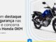 Anúncio publicitário com o título Seja um destaque de segurança nas pistas e concorra a uma Honda 0KM, acompanhado da imagem de uma motocicleta azul.
