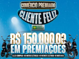 Banner publicitário da campanha Comércio Premiado Cliente Feliz com fundo azul, apresentando o valor total de R$150.000,00 em premiações e ilustrações de motos e patinetes.