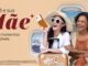 Anúncio publicitário com uma filha e sua mãe felizes e prontas para viajar. A filha segura um passaporte e está encostada em uma mala com logos de estética. Ao fundo, três janelas de avião mostram montanhas, mar e uma cidade.