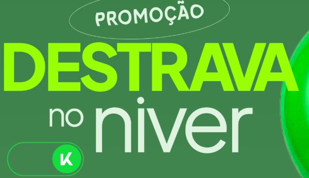 Arte promocional com fundo verde escuro e os textos Promoção Destrava no niver em tons de verde neon e branco, apresentando um logotipo com a letra K.