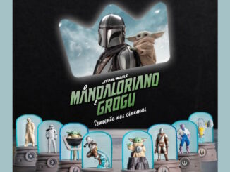 Pôster publicitário com o Mandaloriano e Grogu em destaque na parte superior. Abaixo, oito bonecos colecionáveis da franquia Star Wars organizados em linha sobre bases cinzas.