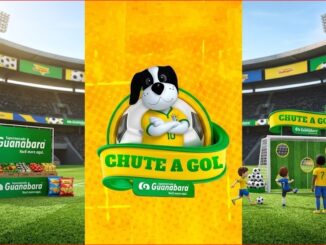 Promoção Chute a Gol do Supermercado Guanabara, com mascote canino vestindo camisa da seleção brasileira, em cenário de estádio de futebol.