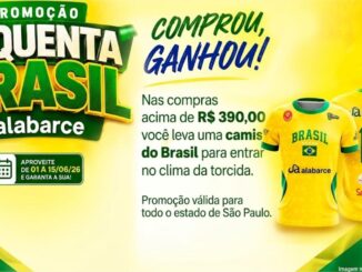 Peça publicitária da promoção Esquenta Brasil Alabarce Supermercados, com fundo amarelo, letras verdes e duas camisas da seleção brasileira de futebol.