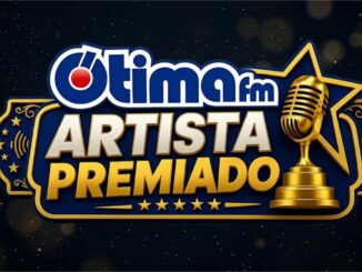 Arte promocional da campanha Artista Premiado da rádio Ótima FM, com logotipo da emissora, troféu dourado e microfone vintage sobre fundo estrelado azul-escuro.