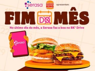Banner promocional da parceria entre Serasa e Burger King para a campanha Fim do Mês, com fundo de calendário, ícone de smartphone exibindo o aplicativo Serasa e dois sanduíches do BK sobre bandeja laranja