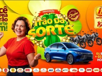 Banner promocional Itão da Sorte, com mulher sorridente vestindo camiseta vermelha em pose de comemoração, ao lado de carro BYD King azul e três motos Honda CG, com selo Clube de vantagens e logotipo Itão Hipermercados desde 1960.