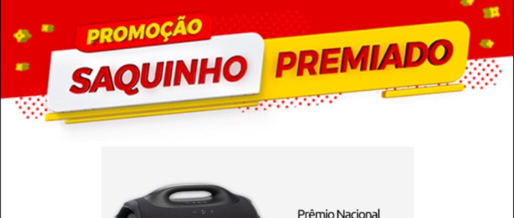 Banner vermelho e amarelo da Promoção Saquinho Premiado, com caixa de som JBL Boombox 4 preta ao centro, anunciando o Prêmio Nacional e a chamada Cadastre-se e Concorra.