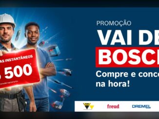 Banner da promoção Vai de Bosch, com três profissionais de uniforme segurando um vale-compras vermelho de até R$500 em destaque, cercados por ferramentas elétricas Bosch como parafusadeira, furadeira e acessórios, sobre fundo azul escuro com os logotipos Sia Abrasives, Freud, Dremel e Bosch na parte inferior.
