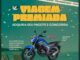 Banner promocional Viagem Premiada da Transnenem com moto Haojue DK 160cc 0km azul e preta ao fundo de paisagem litorânea verde, cegonha ilustrada segurando faixa e confetes dourados espalhados pela arte