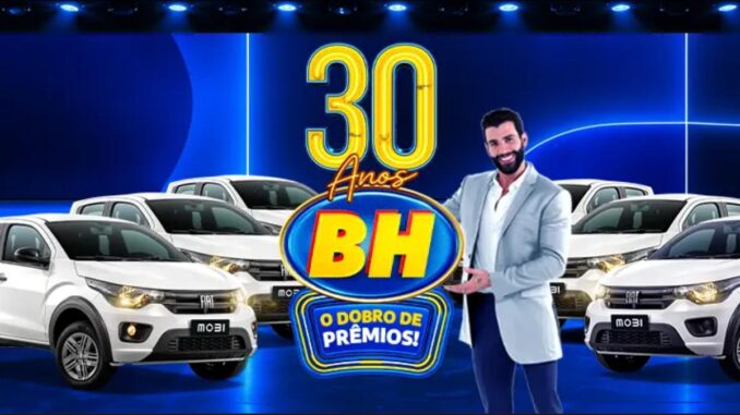 Banner promocional do Aniversário 30 Anos dos Supermercados BH com a campanha "O Dobro de Prêmios", exibindo quatro carros Fiat Mobi brancos e um apresentador ao fundo azul iluminado.