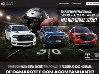 Promoção RAM Society: concorra a ingressos de camarote com acompanhante para o NFL Rio Game 2026, com as picapes RAM 1500, Dakota e Rampage em campo de futebol americano.