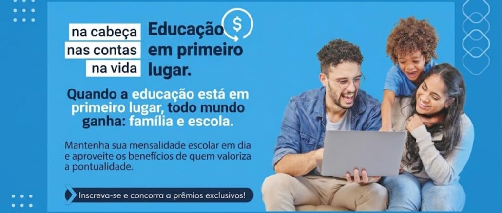 Projeto educação em primeiro lugar kedu Banner do Projeto Educação em Primeiro Lugar da Kedu, com família sorridente ao notebook e chamada para se inscrever e concorrer a prêmios exclusivos.