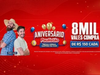 Banner vermelho da promoção Aniversário Paulistão com dois homens sorridentes à esquerda, balões dourados e azuis, e o destaque de 8 mil vales-compra de R$150 cada.
