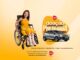 Campanha Doação Premiada AACD 2026: menina em cadeira de rodas com órteses sorrindo ao lado de um Hyundai HB20 Comfort 0km, prêmio do sorteio beneficente.