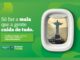Peça publicitária da Unimed com fundo verde e janela de avião emoldurada mostrando o Cristo Redentor ao fundo, com a frase "Só faz a mala que a gente cuida de tudo", promovendo viagem ao Rio de Janeiro no Mês do Cliente, em celebração aos 55 anos da Unimed Vales do Taquari e Rio Pardo/RS.