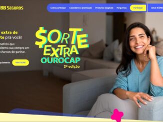 Página da promoção Sorte Extra Ourocap 3ª Edição da BB Seguros com mulher sorridente sentada em sofá cinza e logotipo colorido da campanha.