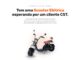 Banner da promoção Conexão Premiada CST com uma scooter elétrica preta de banco marrom sobre fundo branco.