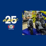 Arte da promoção 25 anos do Supermercado Foscarini: à esquerda, logotipo com o número 25 e a palavra anos em amarelo sobre fundo azul, acima do selo do supermercado; à direita, duas motos elétricas Veloster prata sob um arco de balões azuis e amarelos.