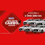 Arte vermelha da campanha Ano Novo Carro Novo do Panelão Supermercados, com seis Chevrolet Onix brancos e a chamada "Concorra a 6 Onix zero km".