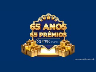 Arte da promoção 65 Anos 65 Prêmios da Surek Calçados, com letreiro dourado sobre fundo azul e caixas de presente douradas ao redor